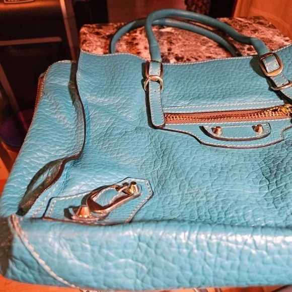 Gorgeous Turquoise Moto Genuine Leather Made in Italy Tote Bag - Picture 13 of 16